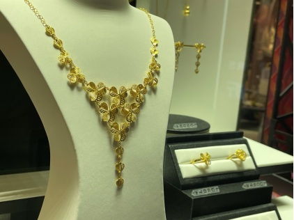 金價(jià)景氣度持續(xù)，元旦前黃金與美發(fā)飾品銷售雙升